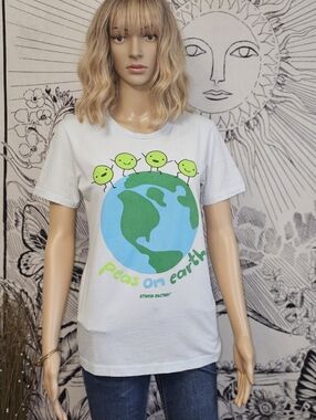 Like New Jr Lg Peas on Earth Graphic Tee - Grey Green & Blue Print 100% Cotton